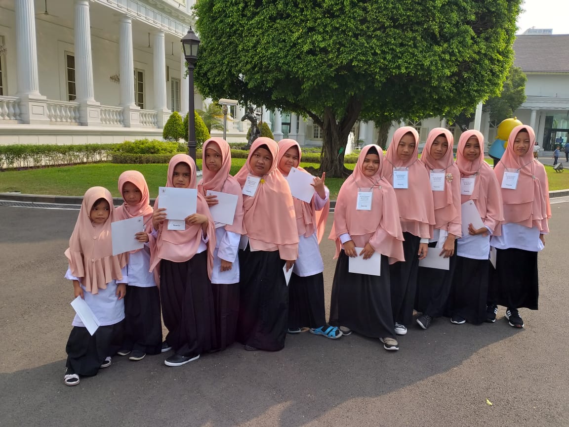 Pembinaan karakter anak-anak asuh